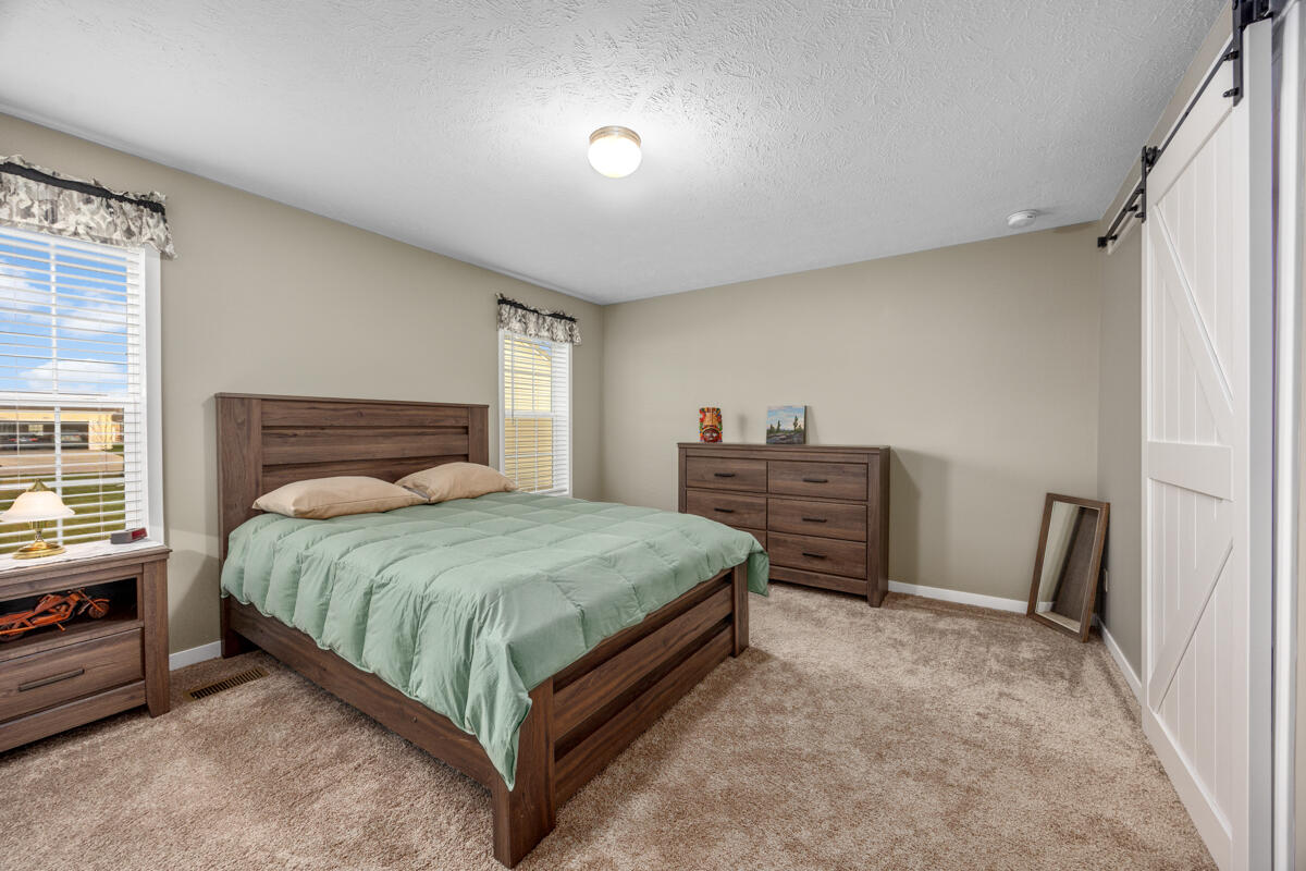5221 Hollow Lane UNIT&nbsp;170, Holland, MI, 49423-8202