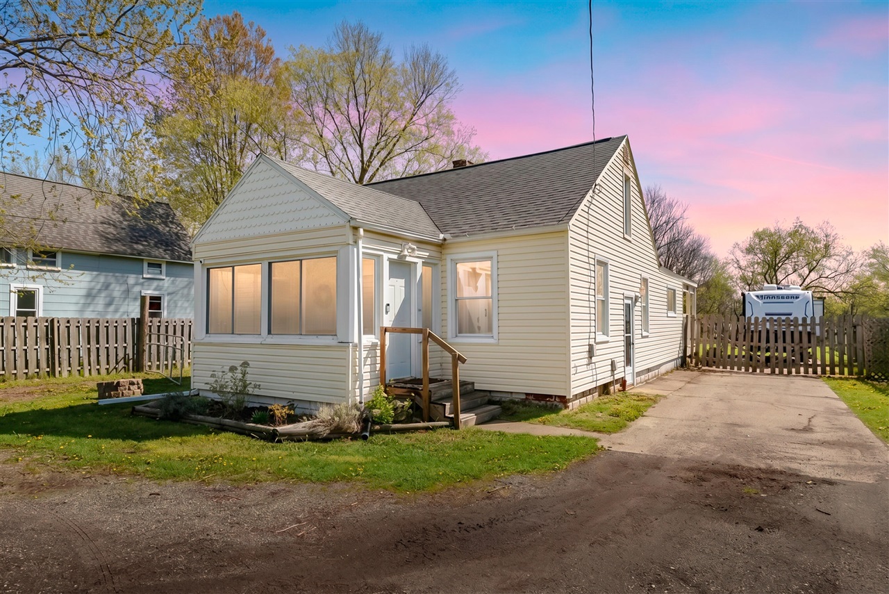 2165 Occidental Highway, Adrian, MI, 49221