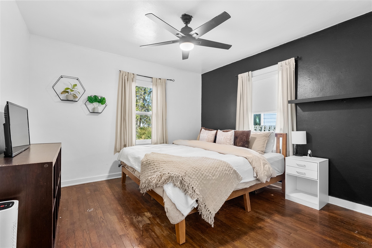 8492 Douglas Avenue, Kalamazoo, MI, 49009