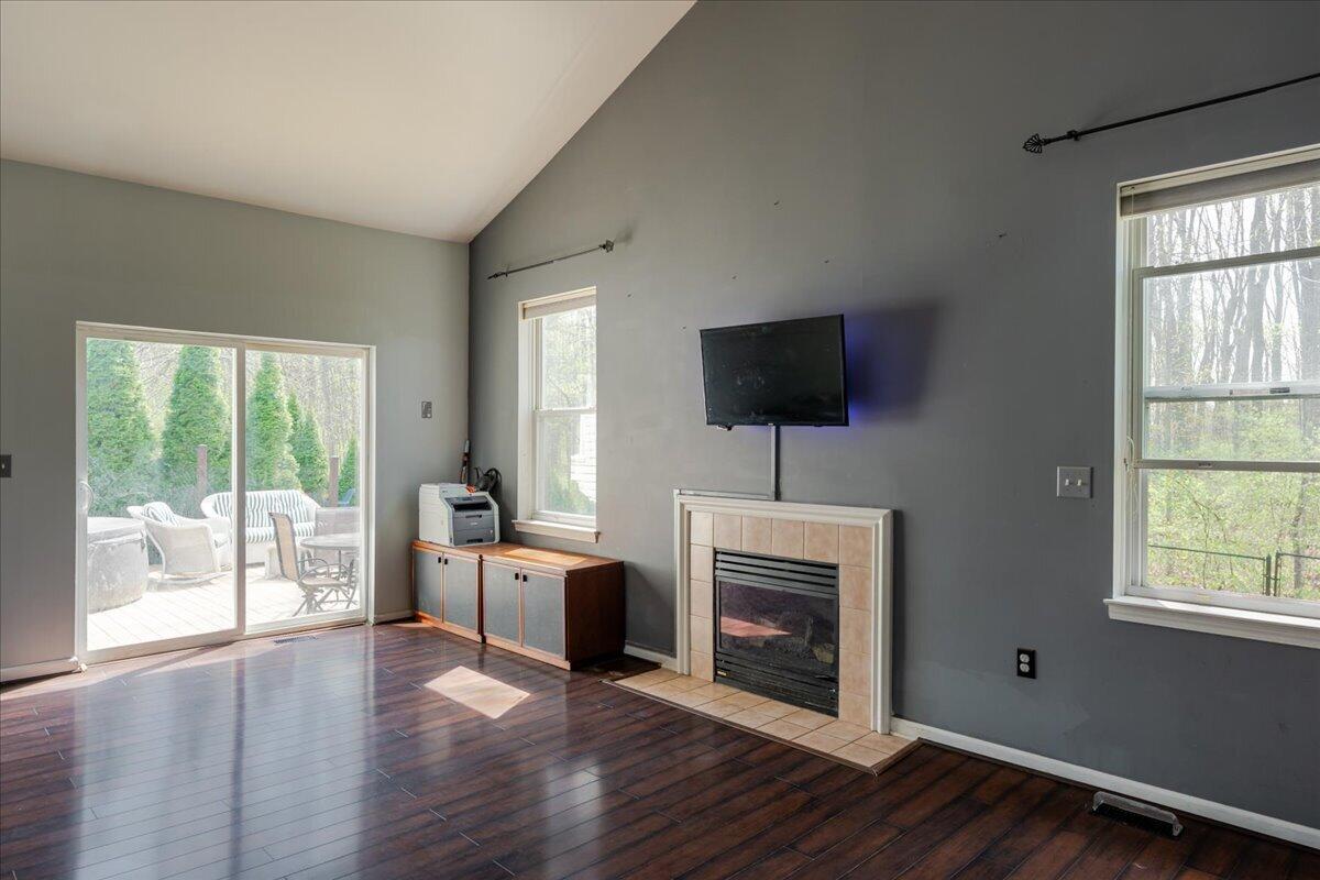 7956 Thornhill Drive, Ypsilanti, MI, 48197-6160