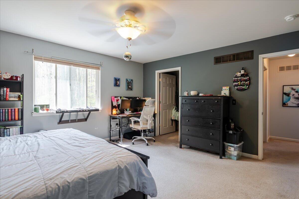 7956 Thornhill Drive, Ypsilanti, MI, 48197-6160