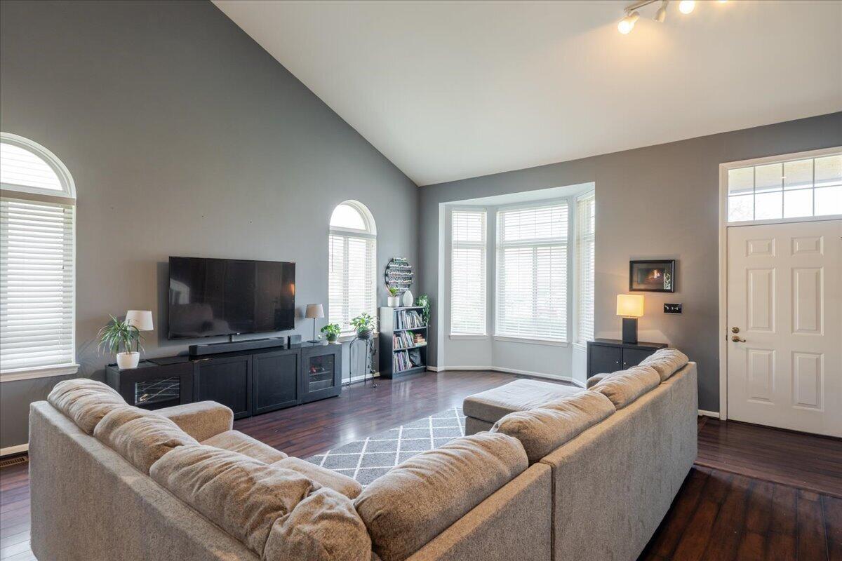 7956 Thornhill Drive, Ypsilanti, MI, 48197-6160