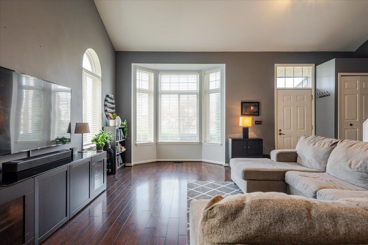 7956 Thornhill Drive, Ypsilanti, MI, 48197-6160