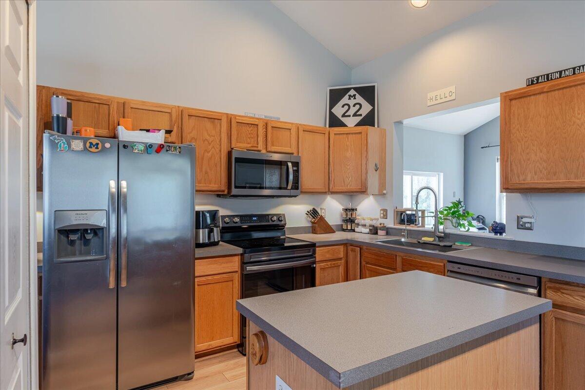 7956 Thornhill Drive, Ypsilanti, MI, 48197-6160