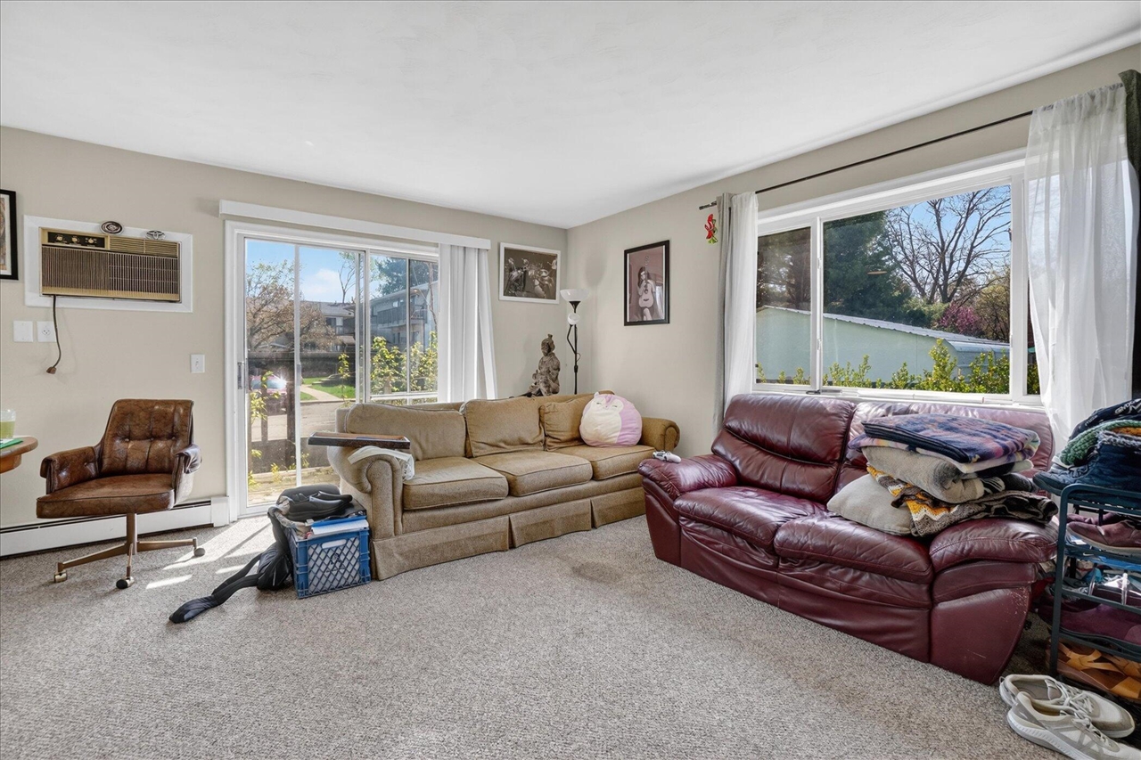 176 Oakhurst Avenue, Kalamazoo, MI, 49001-5313