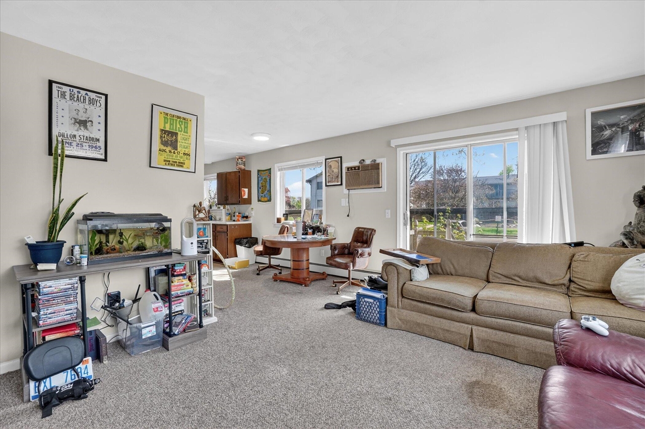 176 Oakhurst Avenue, Kalamazoo, MI, 49001-5313