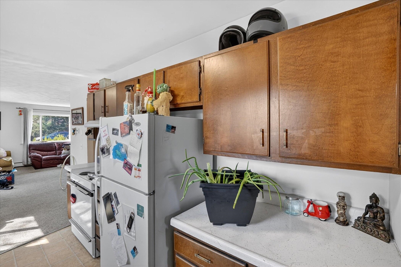 176 Oakhurst Avenue, Kalamazoo, MI, 49001-5313