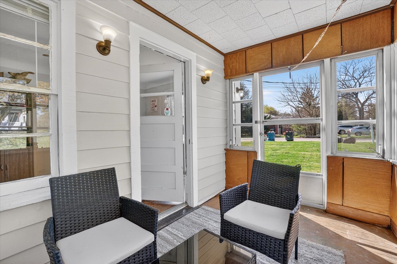 176 Oakhurst Avenue, Kalamazoo, MI, 49001-5313