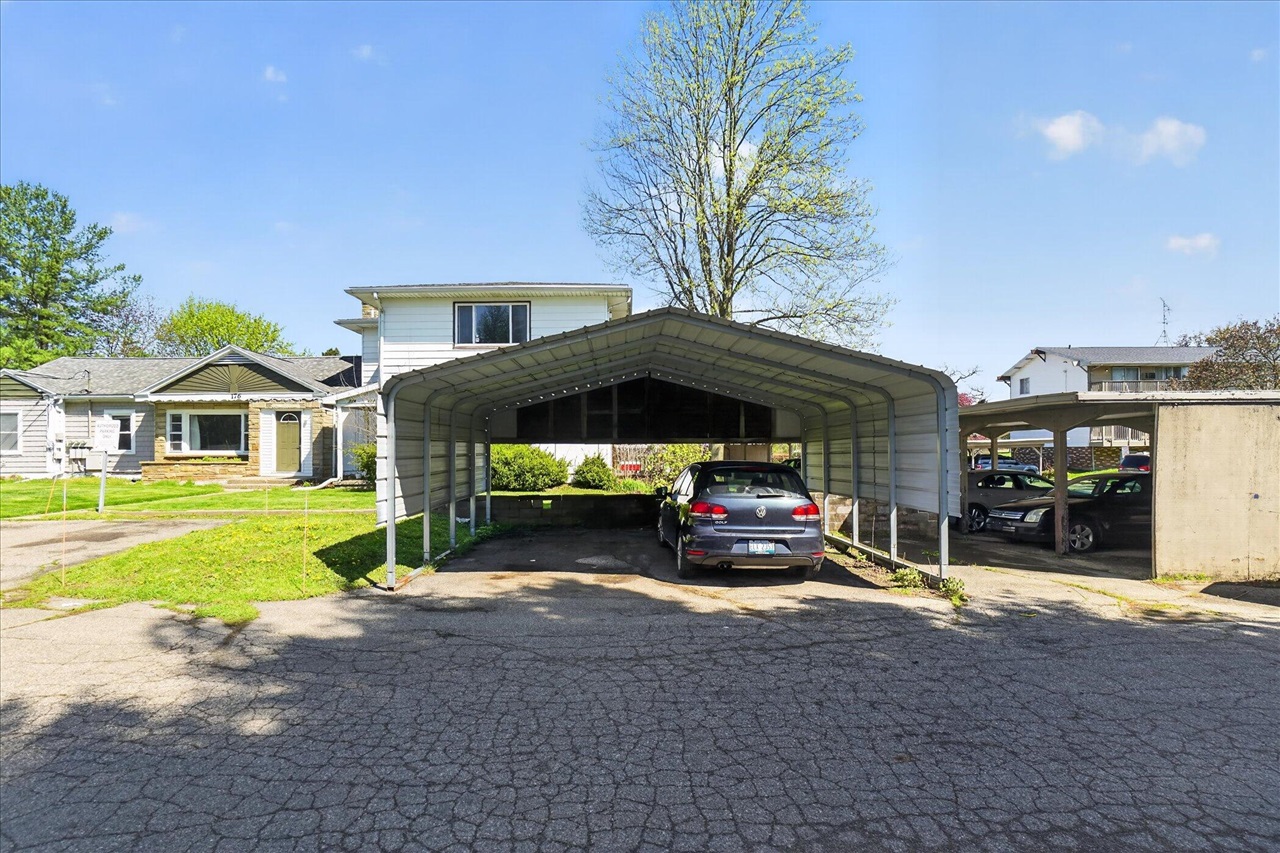 176 Oakhurst Avenue, Kalamazoo, MI, 49001-5313