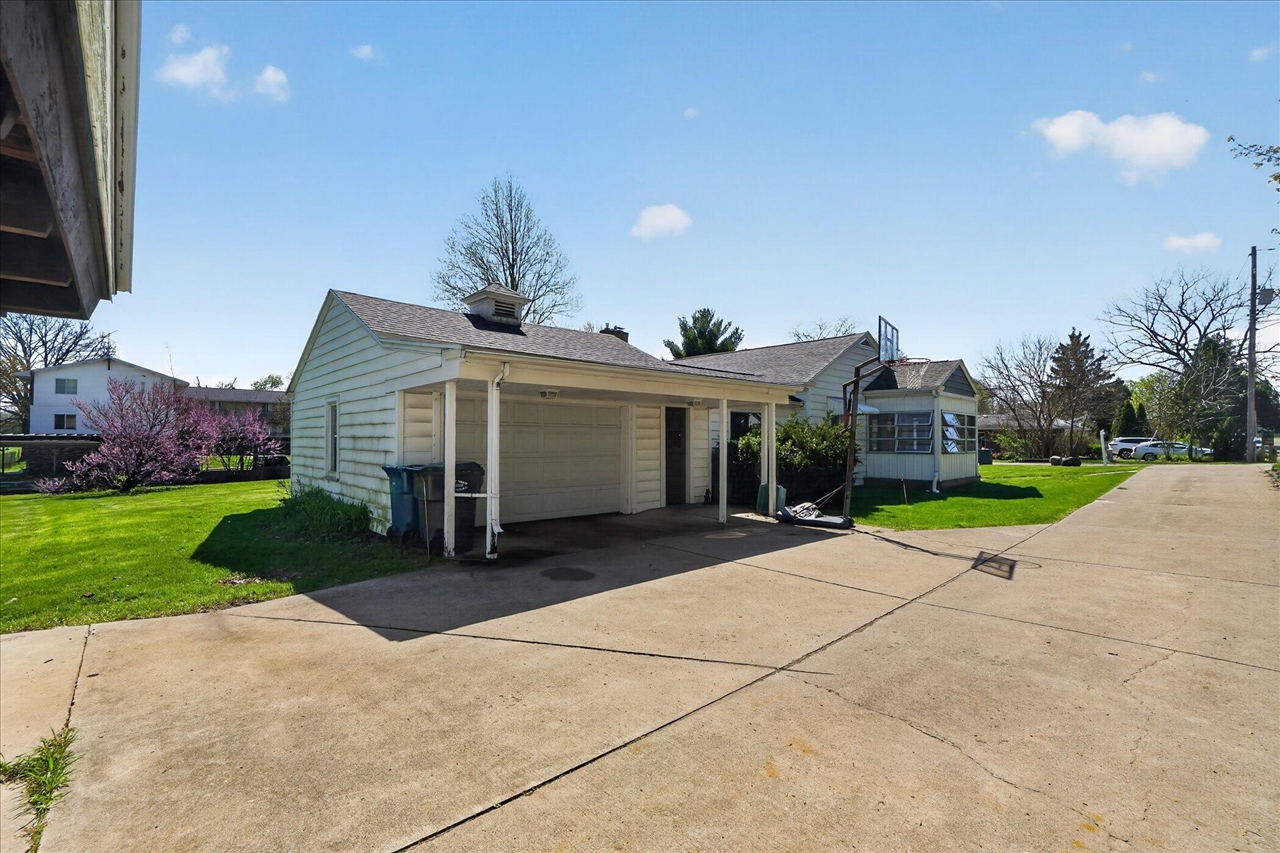 176 Oakhurst Avenue, Kalamazoo, MI, 49001-5313