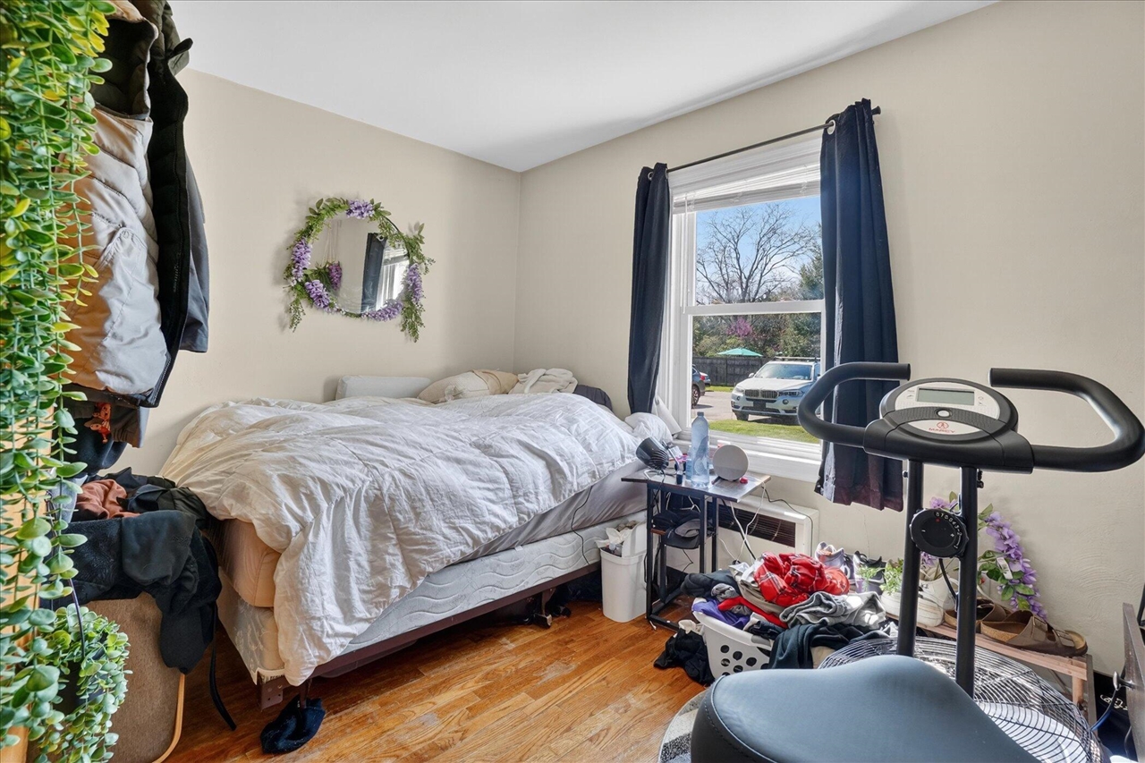 176 Oakhurst Avenue, Kalamazoo, MI, 49001-5313