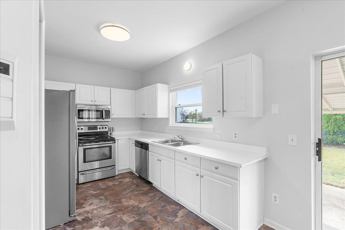 7306 Deer Track Drive, Ypsilanti, MI, 48197