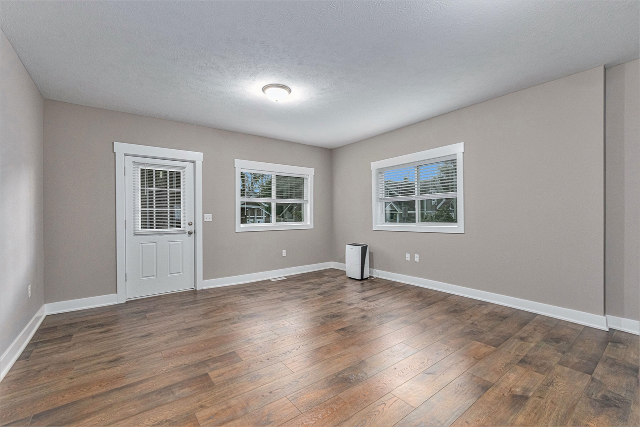 23 Batavia Place, Grand Rapids, MI, 49503-3549