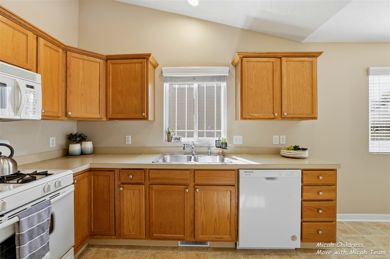 2936 Pebblestone Drive, Hudsonville, MI, 49426-8769