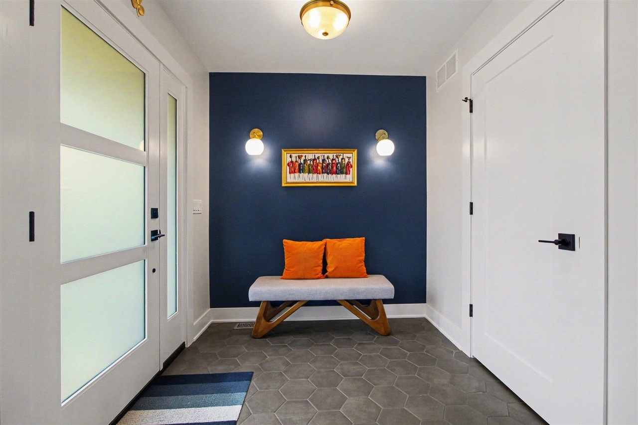 1809 Covington Drive, Ann Arbor, MI, 48103-5615