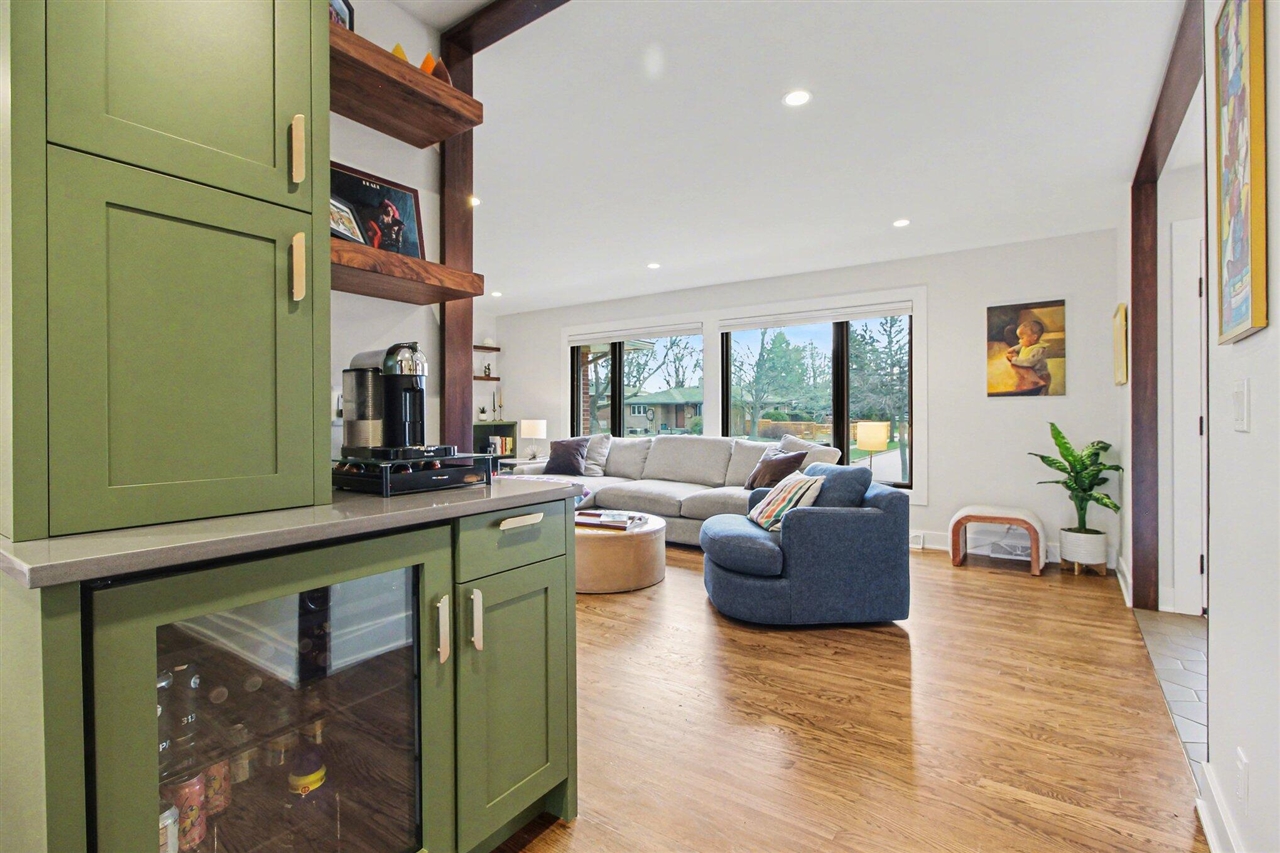 1809 Covington Drive, Ann Arbor, MI, 48103-5615