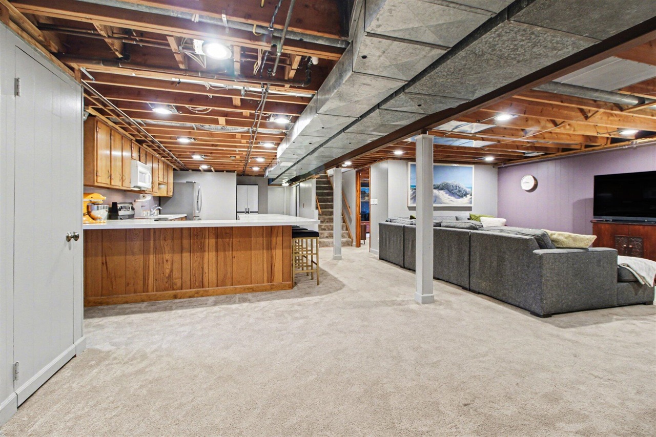 1809 Covington Drive, Ann Arbor, MI, 48103-5615