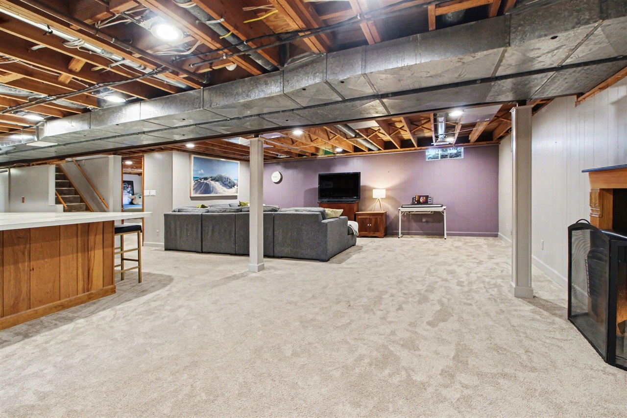 1809 Covington Drive, Ann Arbor, MI, 48103-5615