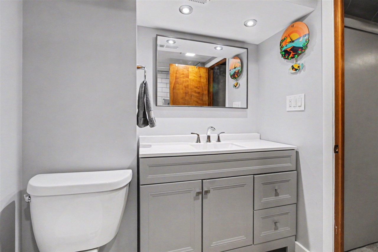 1809 Covington Drive, Ann Arbor, MI, 48103-5615