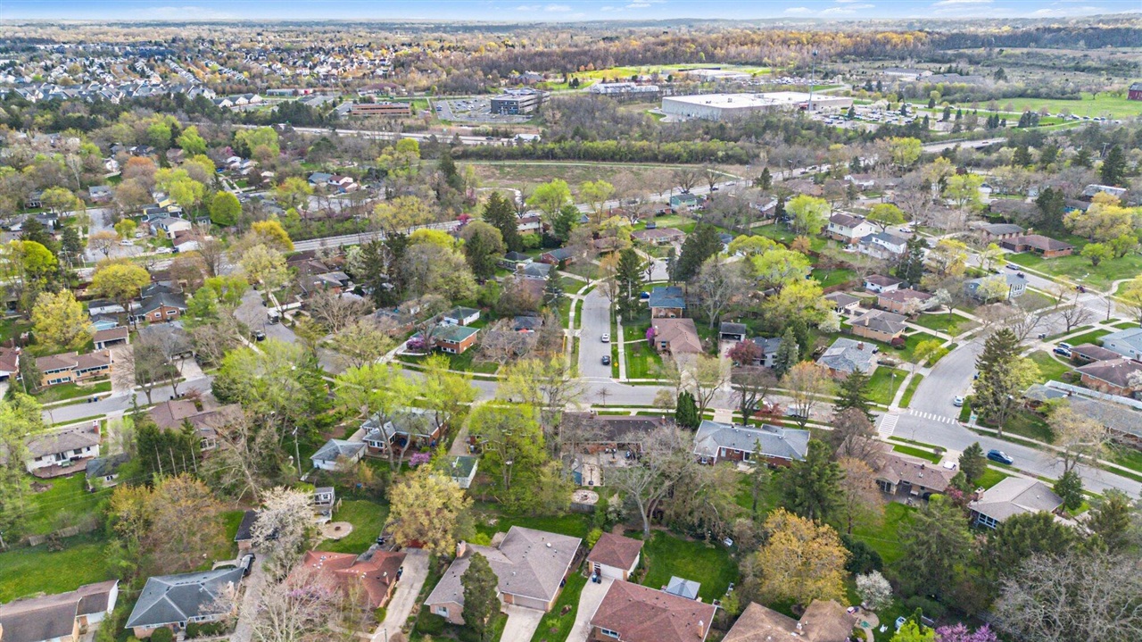 1809 Covington Drive, Ann Arbor, MI, 48103-5615