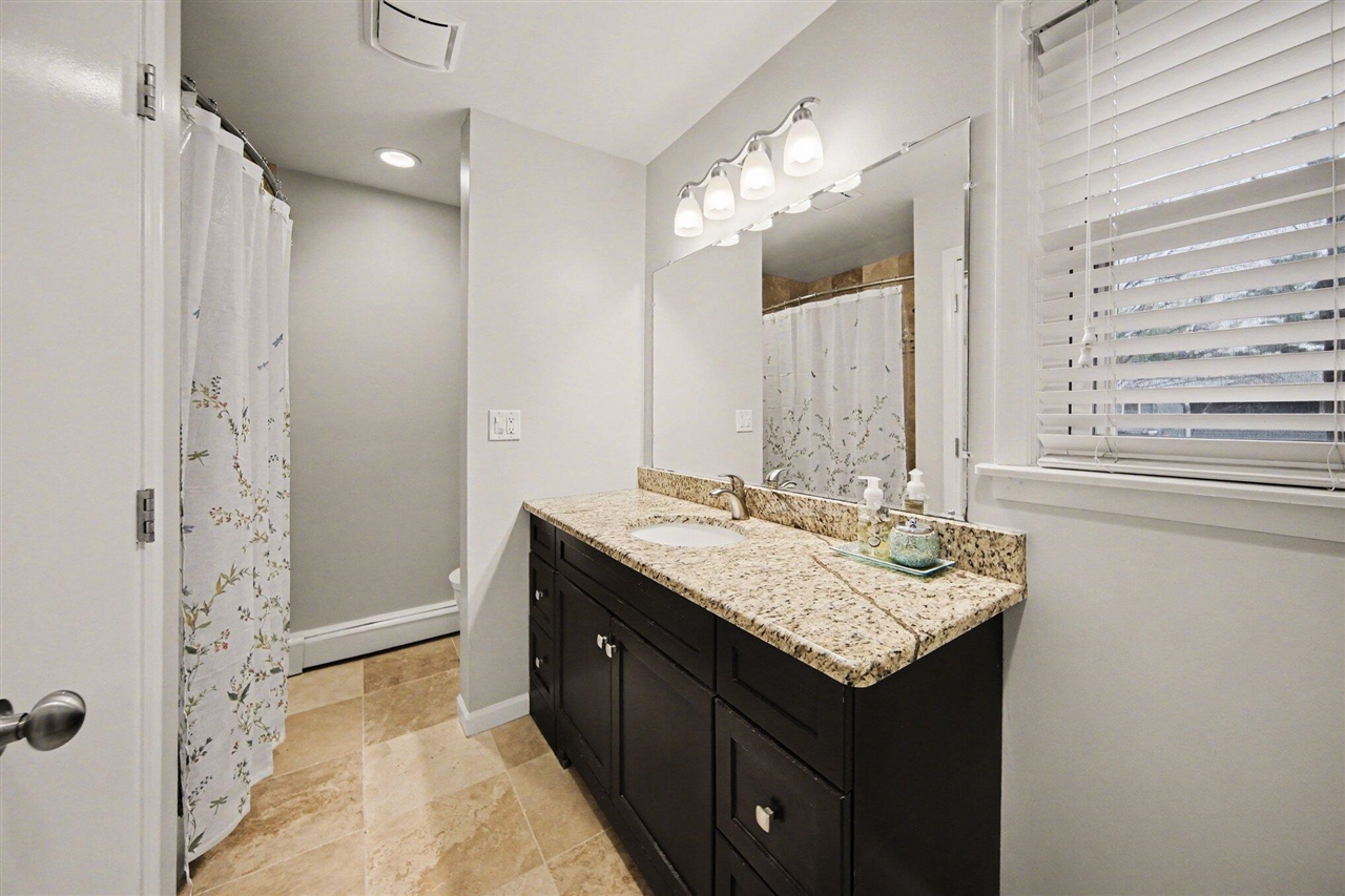 3290 Mount Hope Road, Grass Lake, MI, 49240-9820