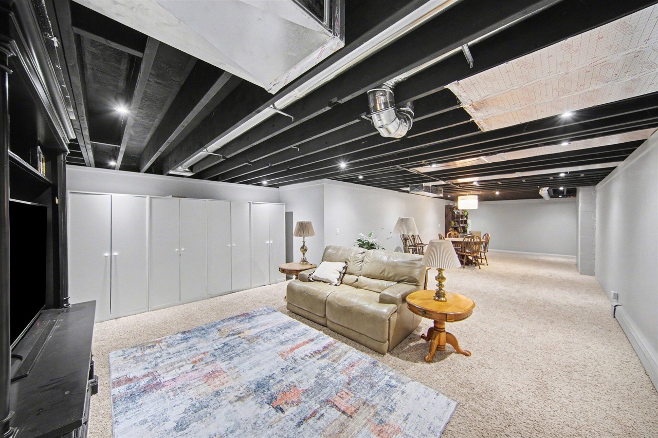 3290 Mount Hope Road, Grass Lake, MI, 49240-9820