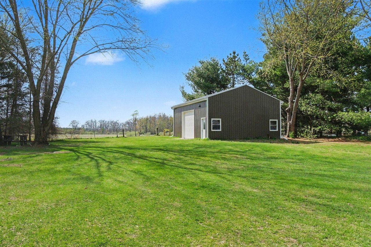 3290 Mount Hope Road, Grass Lake, MI, 49240-9820