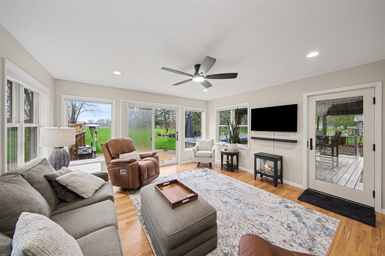 3290 Mount Hope Road, Grass Lake, MI, 49240-9820