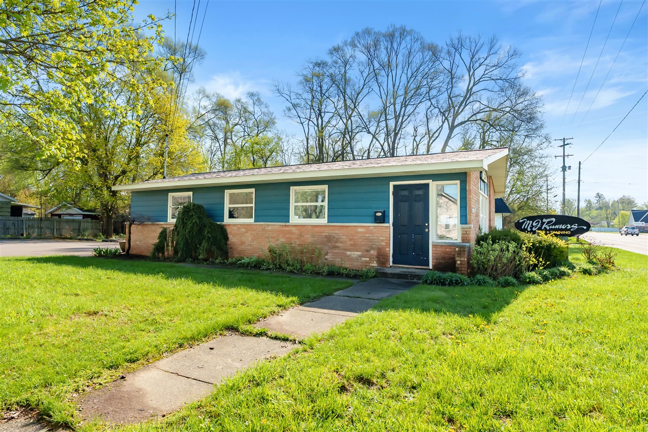 1726 W Michigan Avenue, Battle Creek, MI, 49037-1909