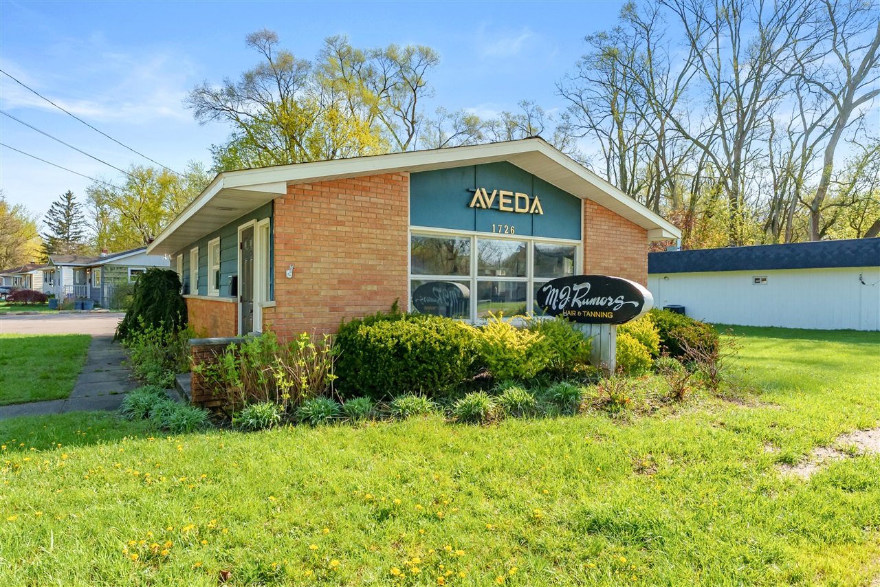1726 W Michigan Avenue, Battle Creek, MI, 49037-1909