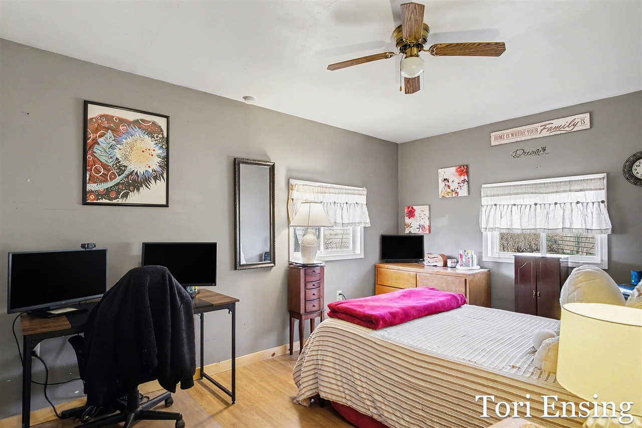 814 E Summit Street, Greenville, MI, 48838-1360