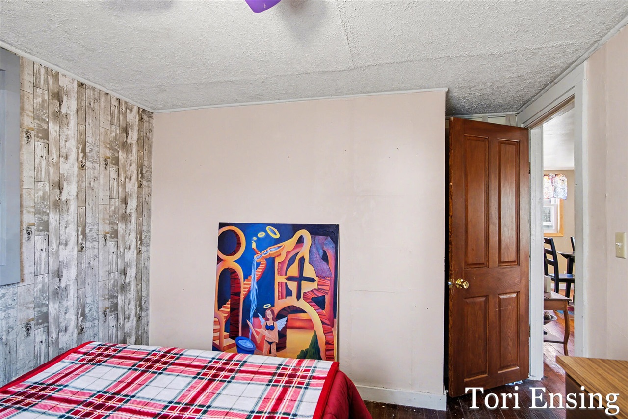 814 E Summit Street, Greenville, MI, 48838-1360
