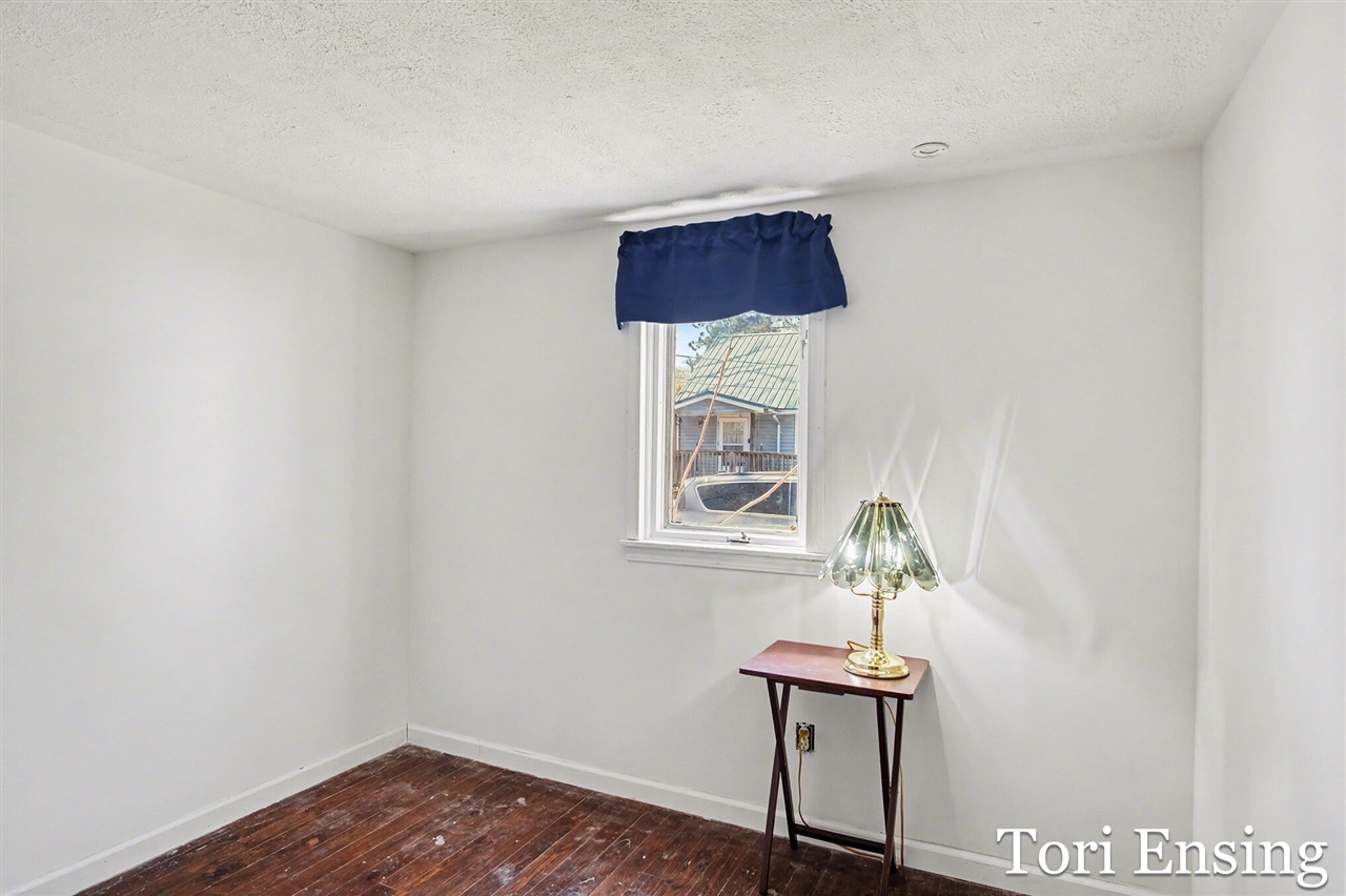 814 E Summit Street, Greenville, MI, 48838-1360