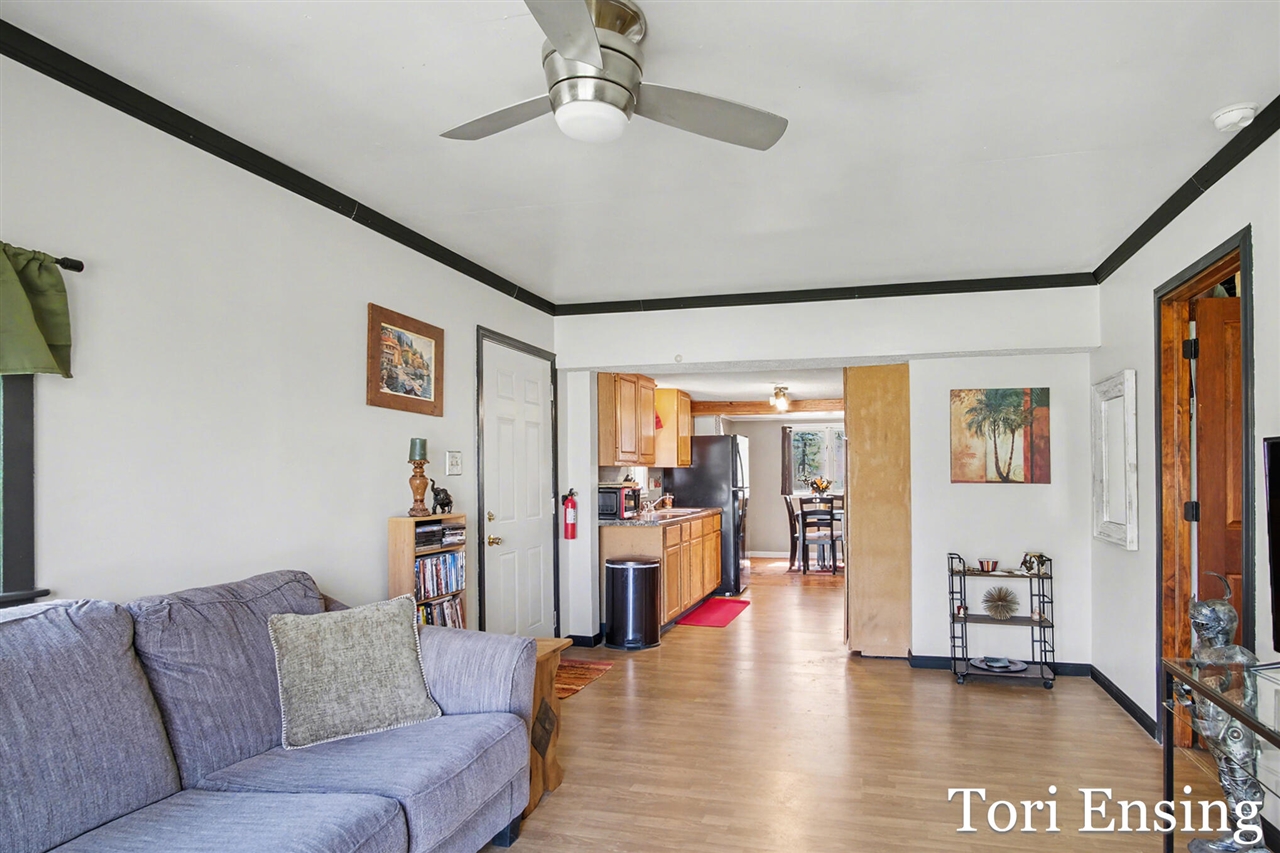 814 E Summit Street, Greenville, MI, 48838-1360