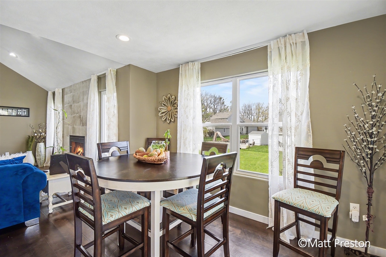 7707 Park Ridge Drive, Jenison, MI, 49428-9158