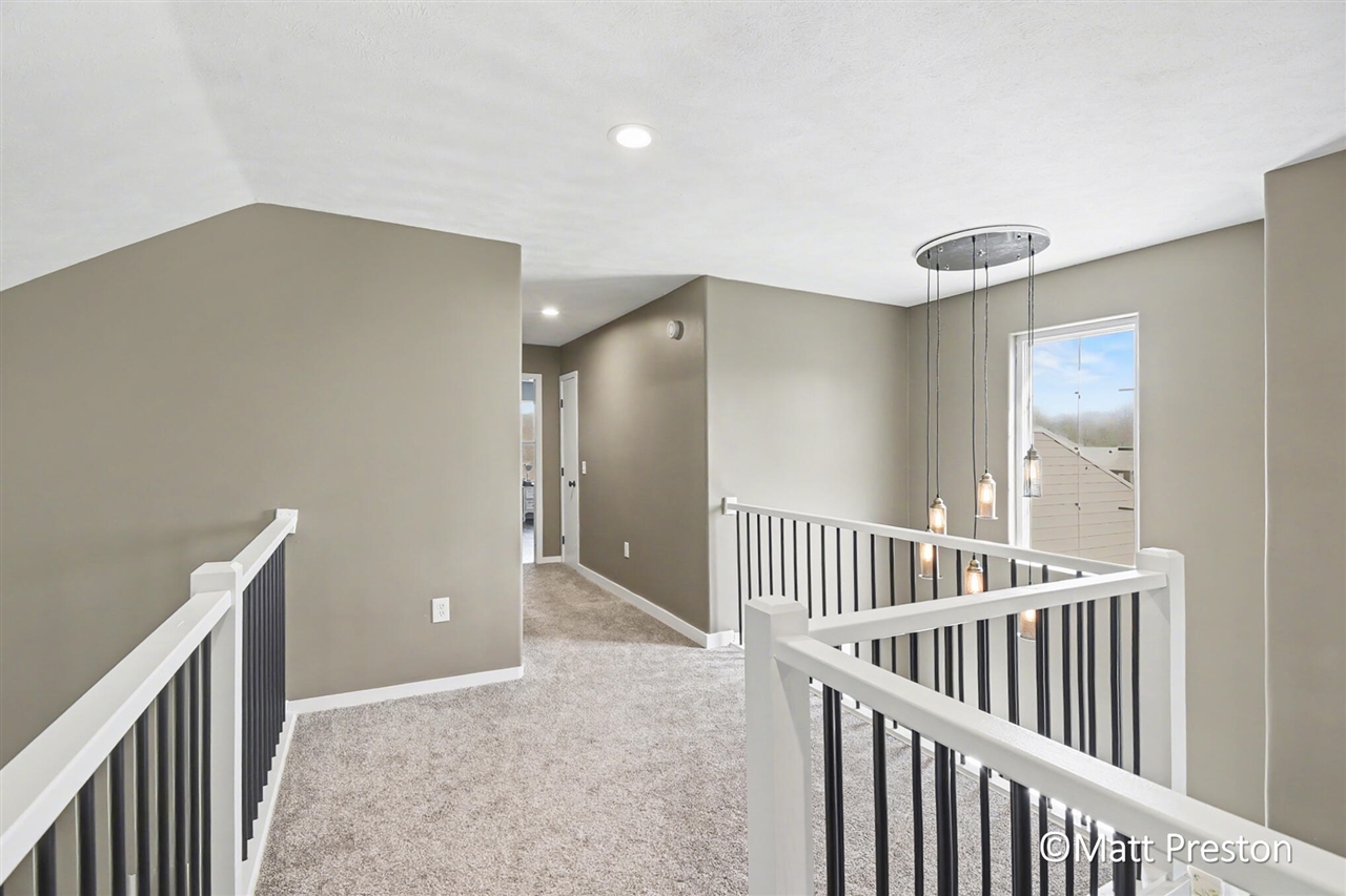 7707 Park Ridge Drive, Jenison, MI, 49428-9158