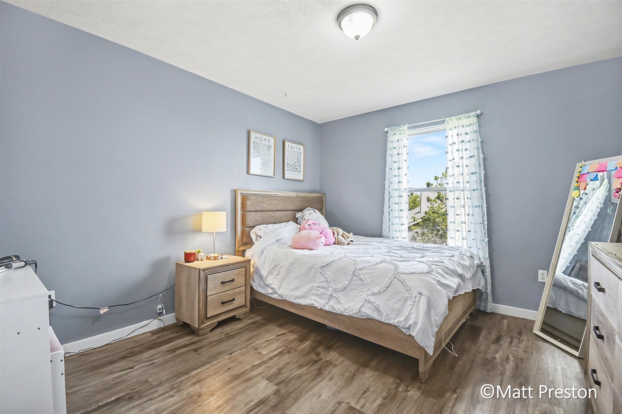 7707 Park Ridge Drive, Jenison, MI, 49428-9158