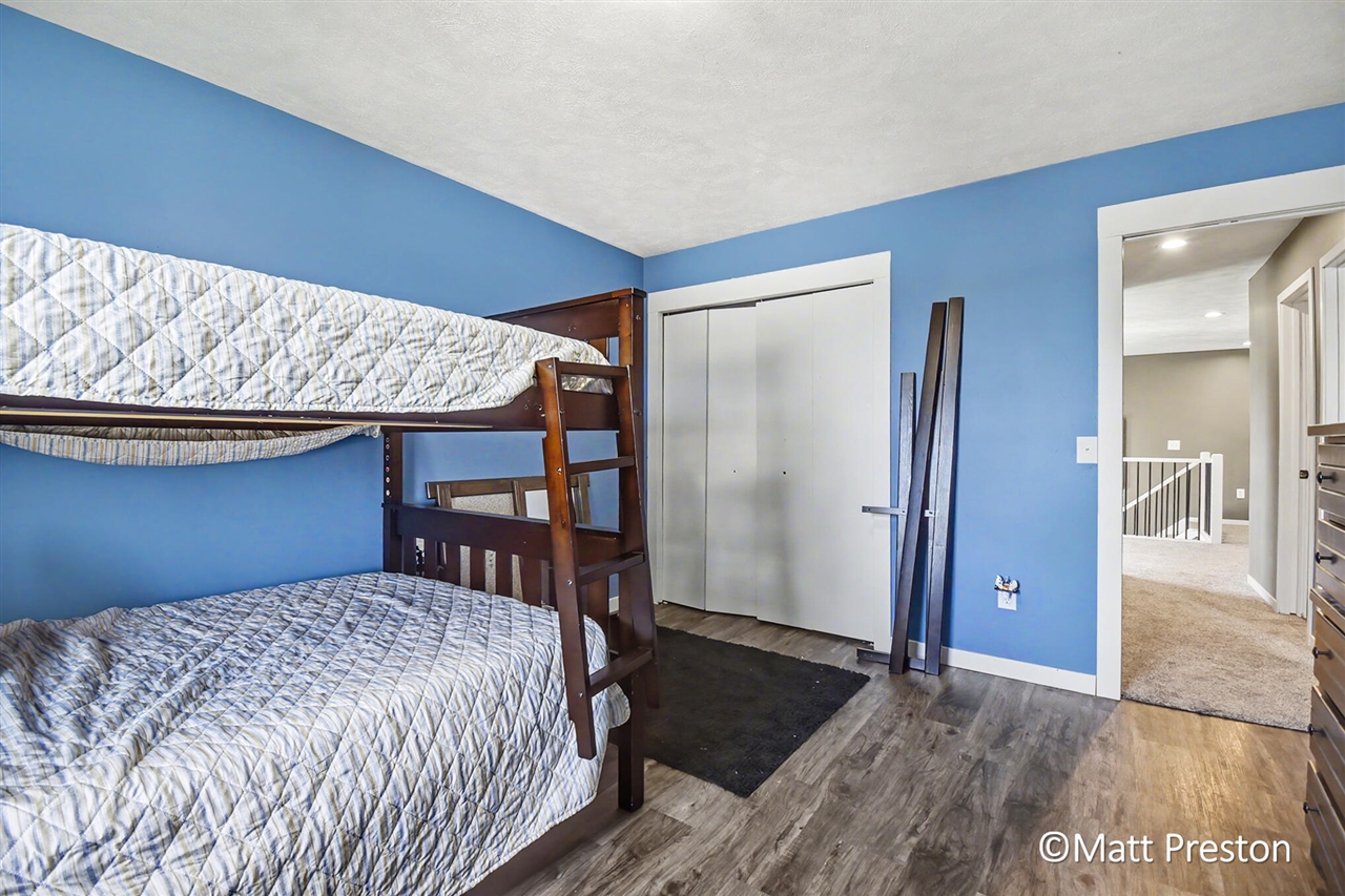 7707 Park Ridge Drive, Jenison, MI, 49428-9158