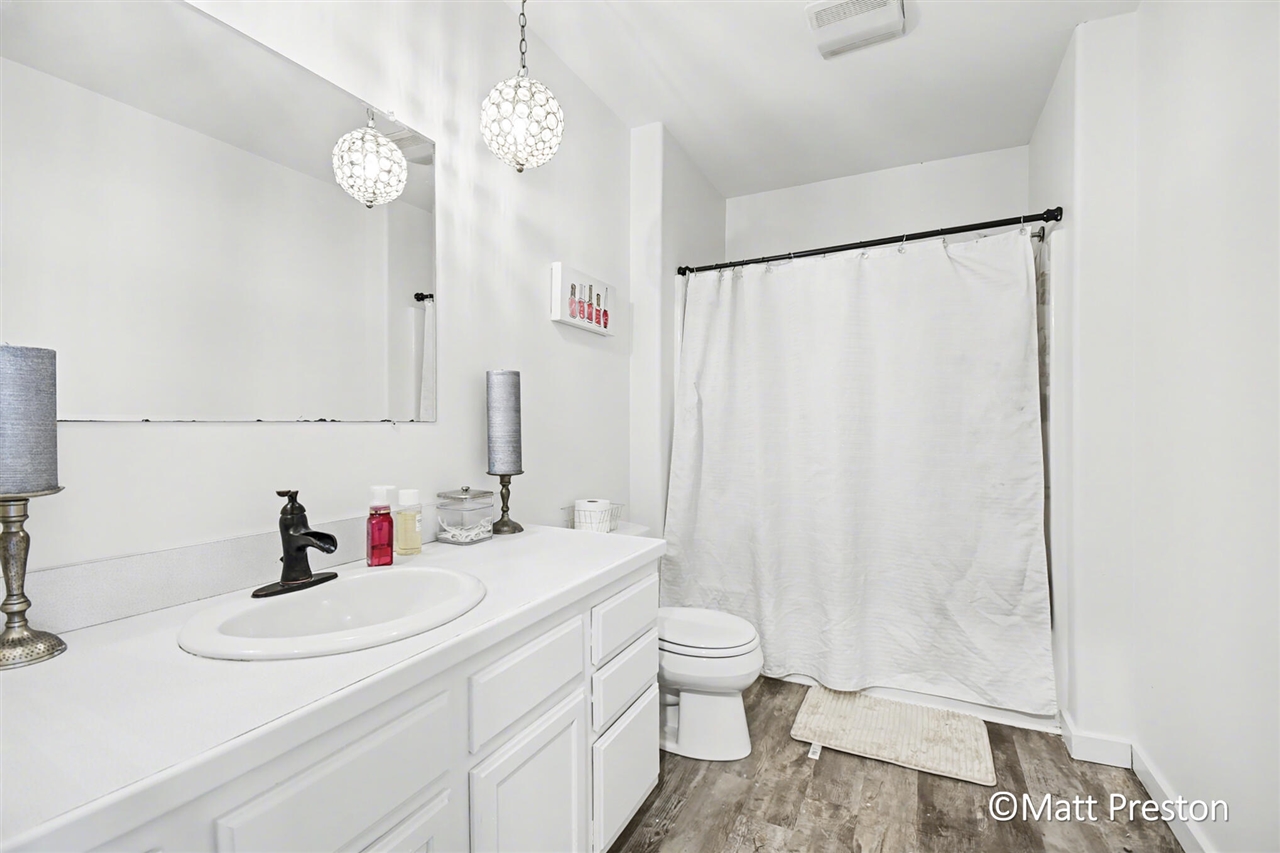 7707 Park Ridge Drive, Jenison, MI, 49428-9158