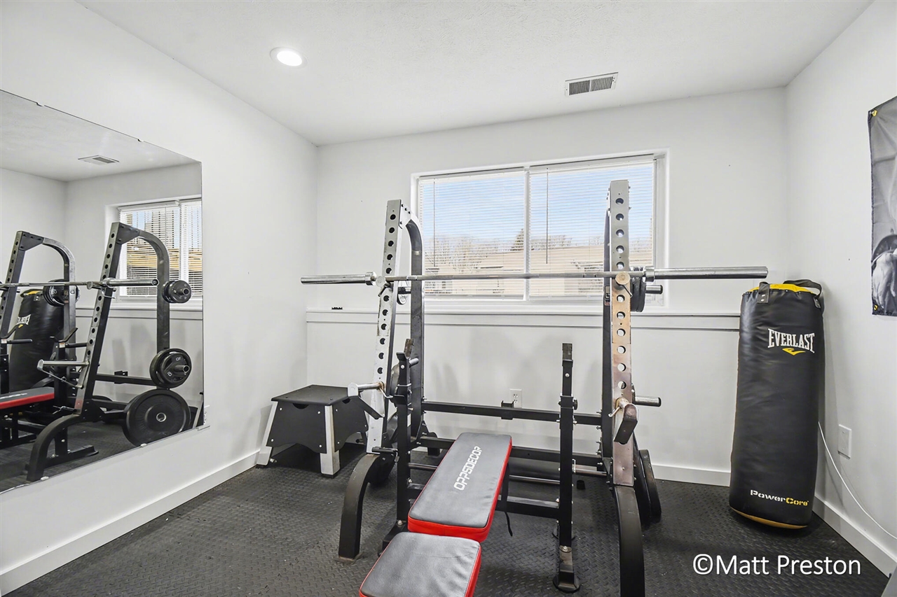 7707 Park Ridge Drive, Jenison, MI, 49428-9158