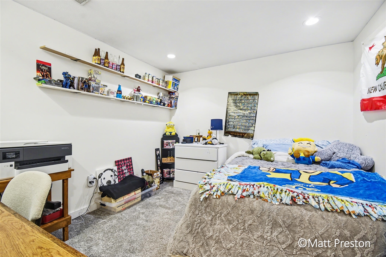 7707 Park Ridge Drive, Jenison, MI, 49428-9158