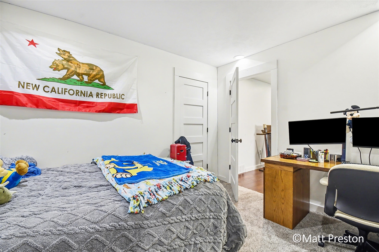 7707 Park Ridge Drive, Jenison, MI, 49428-9158