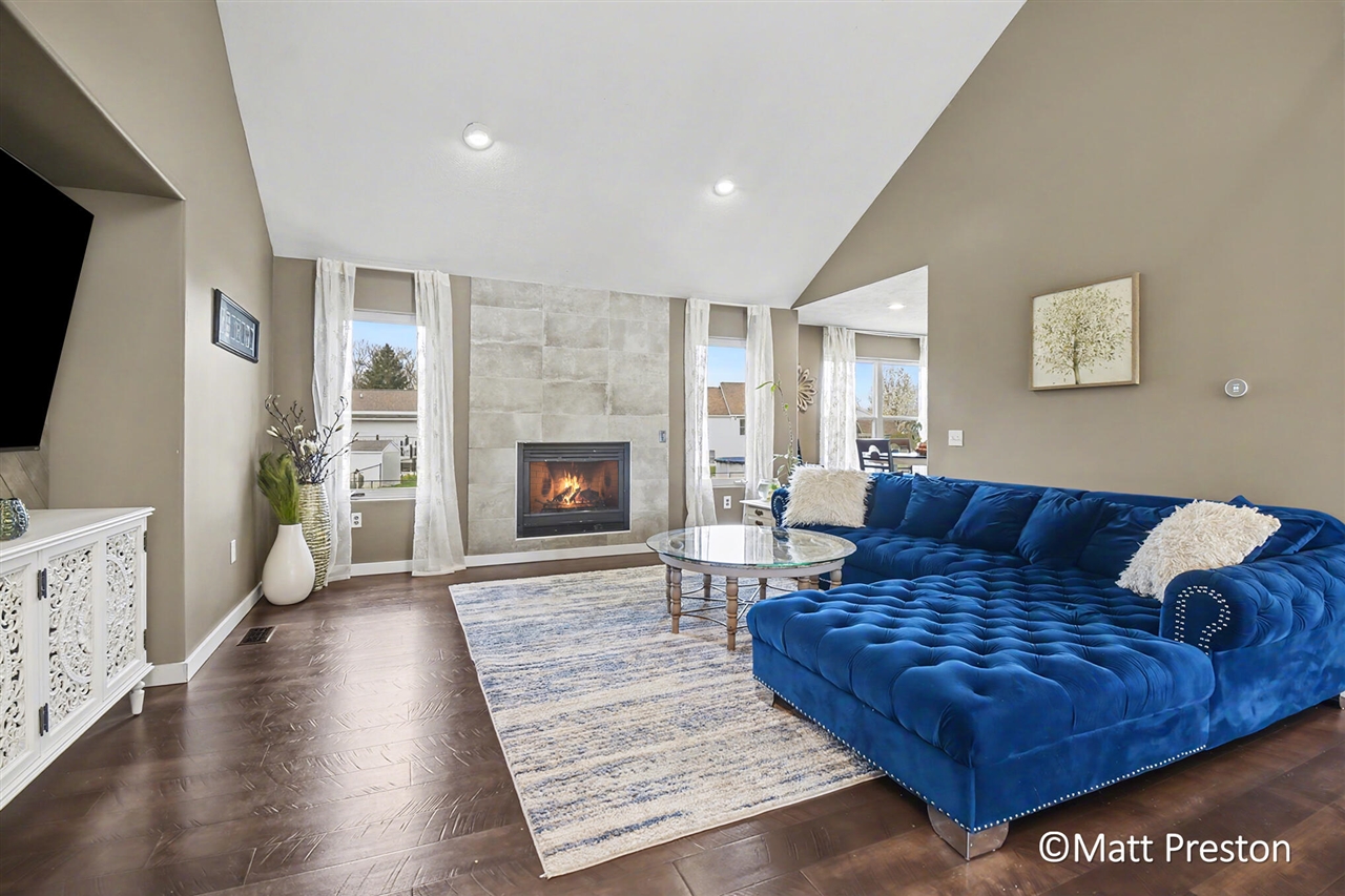 7707 Park Ridge Drive, Jenison, MI, 49428-9158