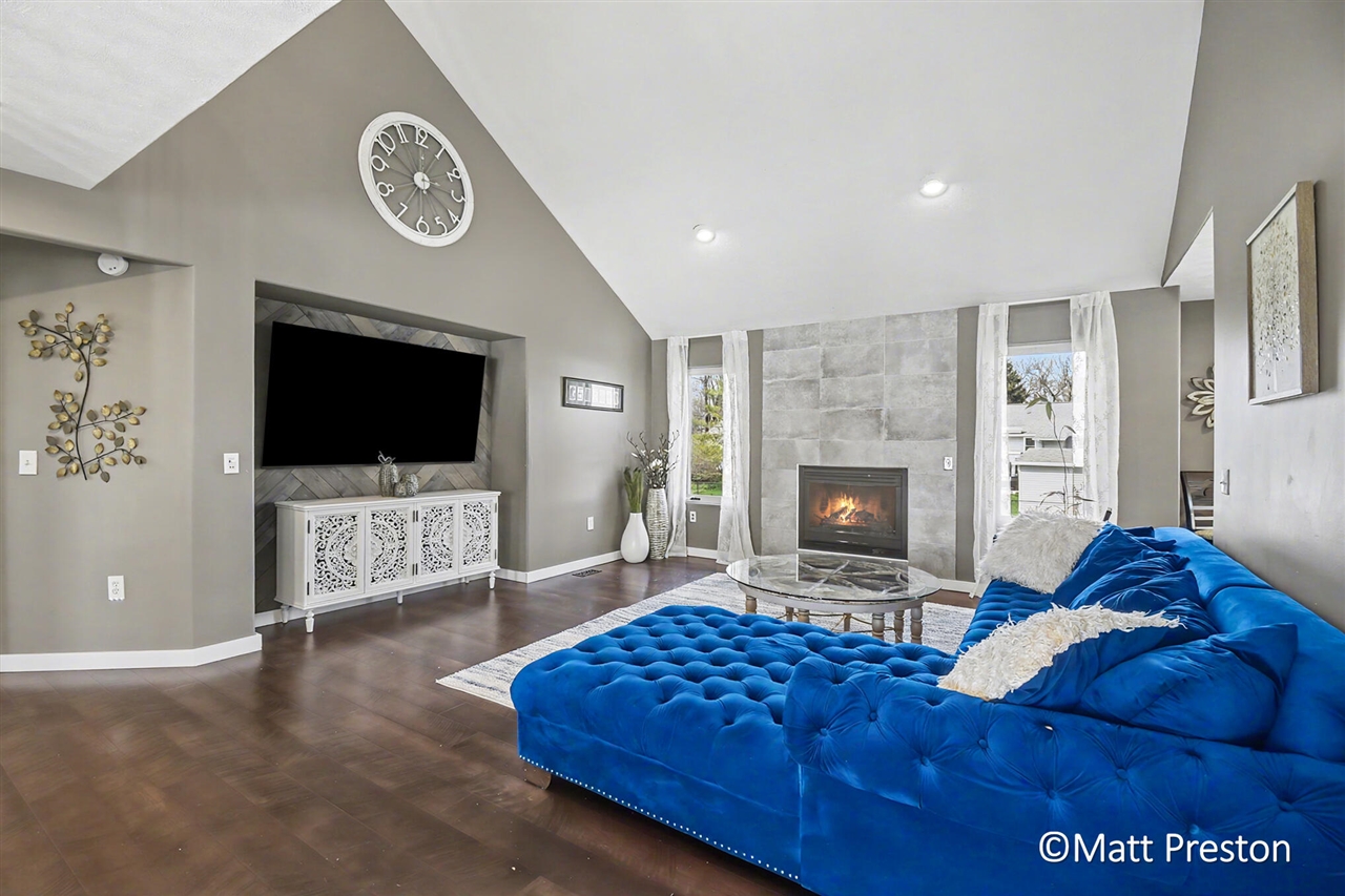 7707 Park Ridge Drive, Jenison, MI, 49428-9158