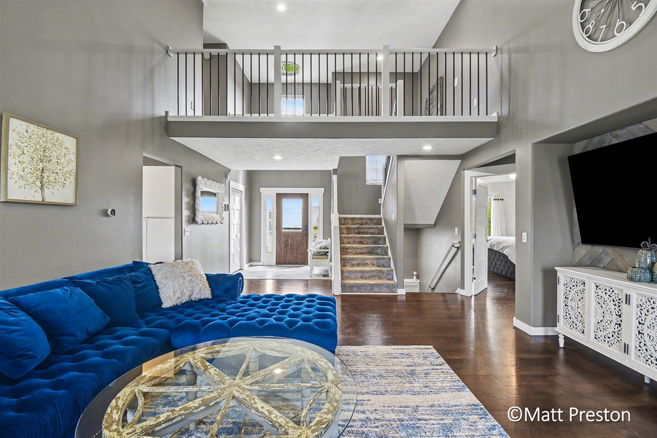 7707 Park Ridge Drive, Jenison, MI, 49428-9158