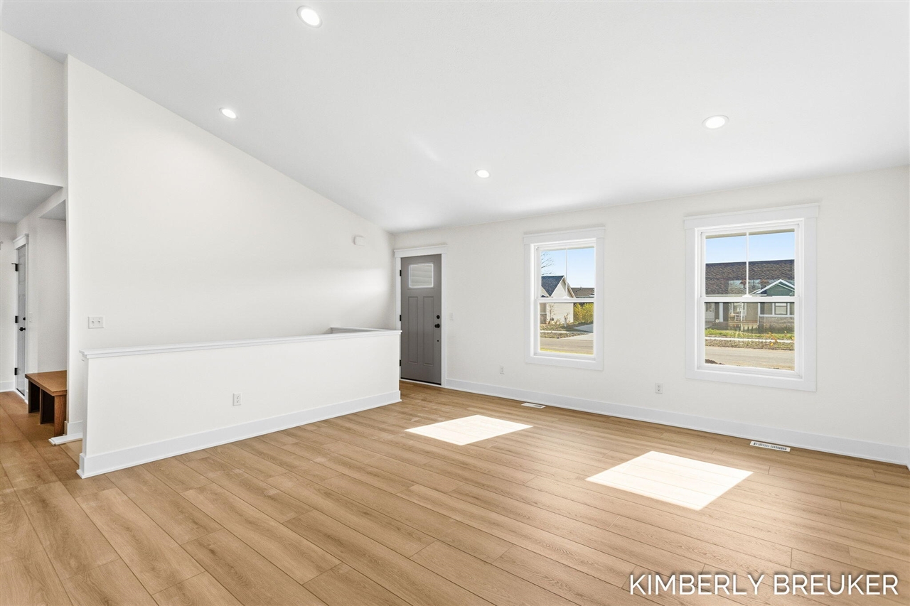 11767 Everett Avenue, Allendale, MI, 49401-7439