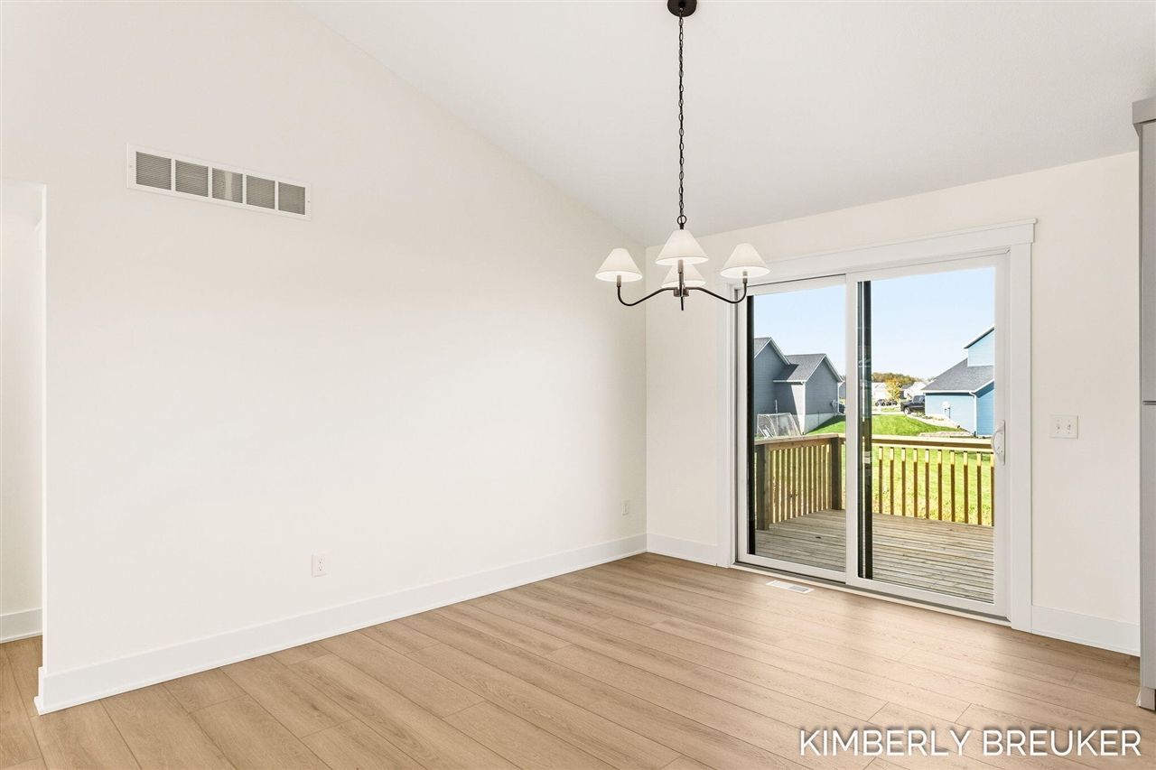 11767 Everett Avenue, Allendale, MI, 49401-7439