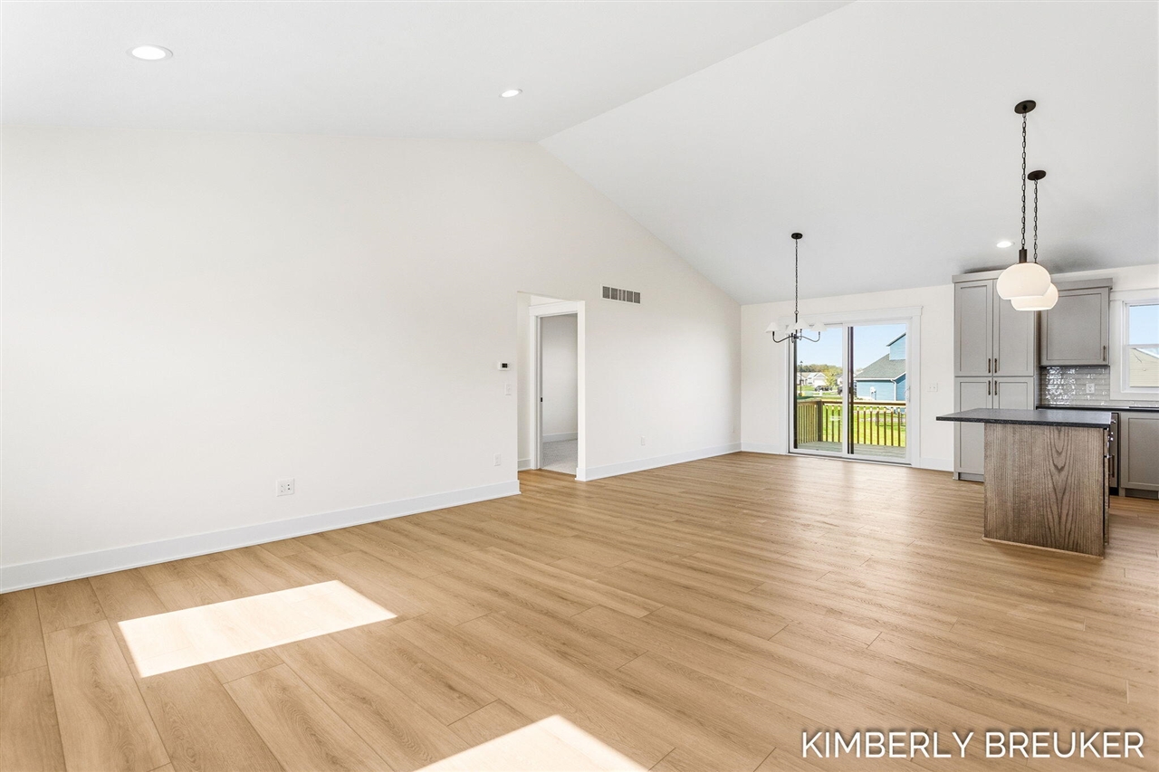 11767 Everett Avenue, Allendale, MI, 49401-7439
