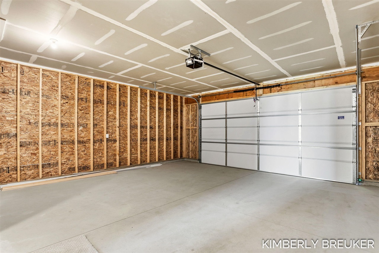 11767 Everett Avenue, Allendale, MI, 49401-7439