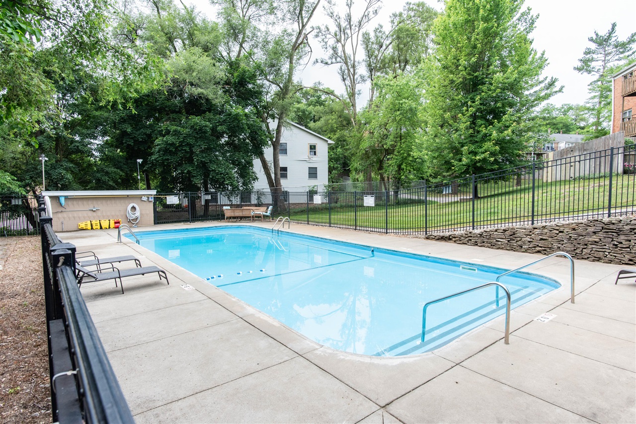 726 Garland Circle UNIT&nbsp;A, Kalamazoo, MI, 49008-2462